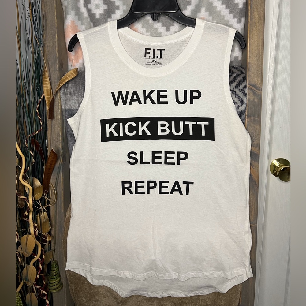 NWOT Womens F.I.T gym tank